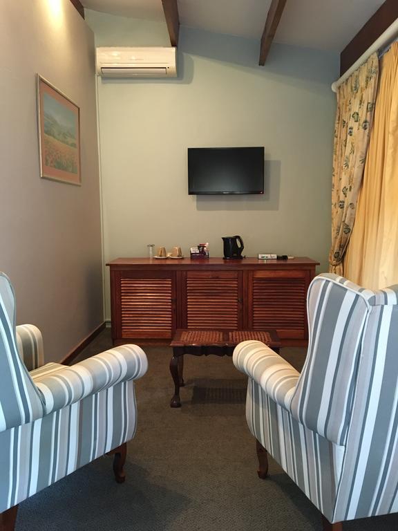 Smart Villa Guest House East London Esterno foto