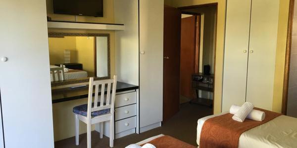 Smart Villa Guest House East London Esterno foto
